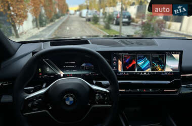 Седан BMW 5 Series 2024 в 