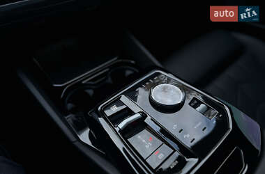 Седан BMW 5 Series 2024 в 