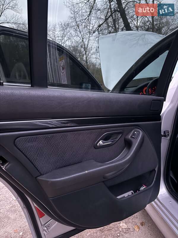 Универсал BMW 5 Series 2003 в Киеве фото 11 Универсал BMW 5 Series 2003 в Киеве