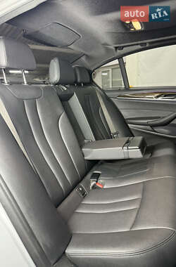 Седан BMW 5 Series 2019 в 