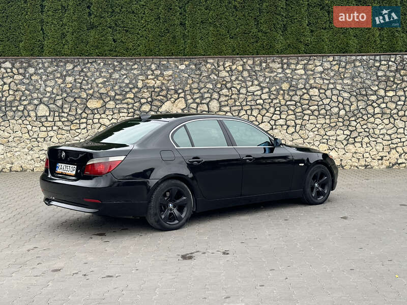 Седан BMW 5 Series 2003 в  фото Седан BMW 5 Series 2003 в