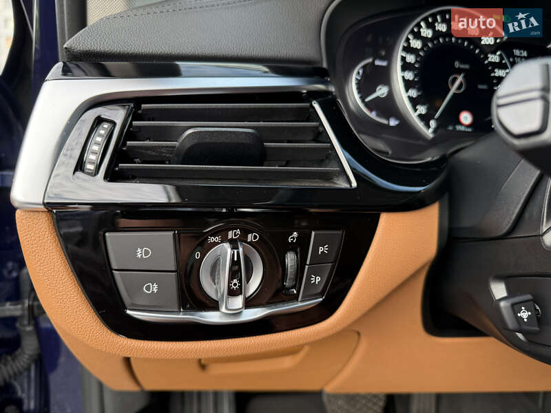 Седан BMW 5 Series 2018 в Киеве фото 39 Седан BMW 5 Series 2018 в Киеве