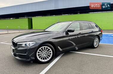 Универсал BMW 5 Series 2017 в 