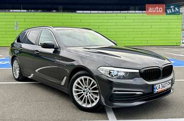 Универсал BMW 5 Series 2017 в 