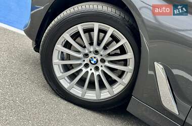 Универсал BMW 5 Series 2017 в 