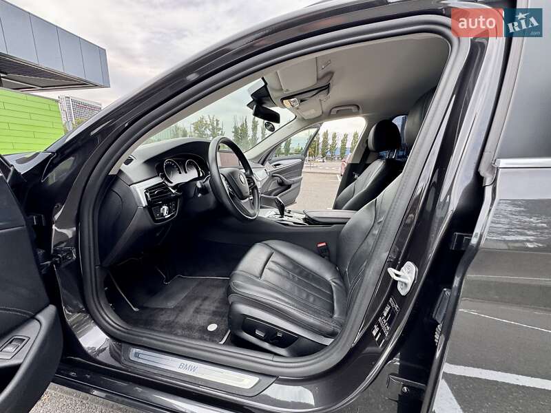 Універсал BMW 5 Series 2017 в Києві фото 29 Універсал BMW 5 Series 2017 в Києві