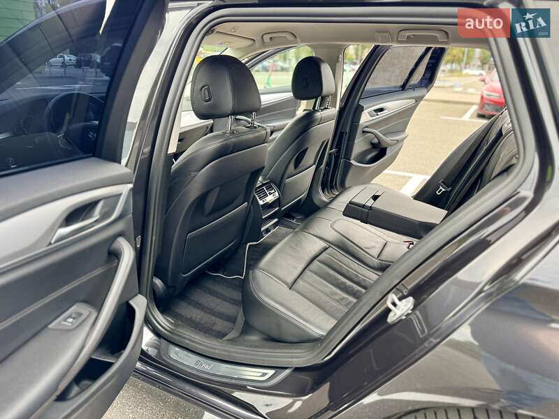 Універсал BMW 5 Series 2017 в Києві фото 38 Універсал BMW 5 Series 2017 в Києві