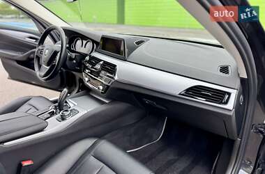 Универсал BMW 5 Series 2017 в 