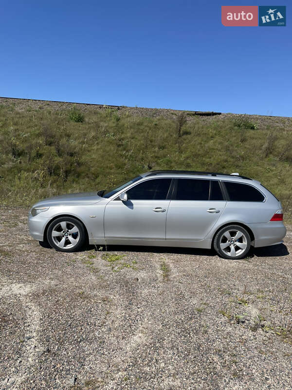 Універсал BMW 5 Series 2005 в Рокитному