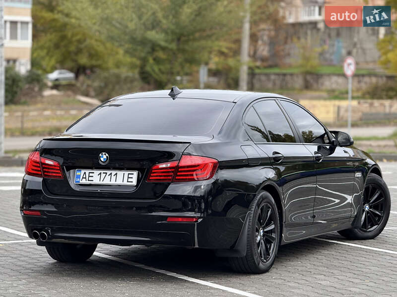 Седан BMW 5 Series 2016 в Киеве