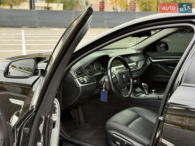 Седан BMW 5 Series 2016 в Киеве