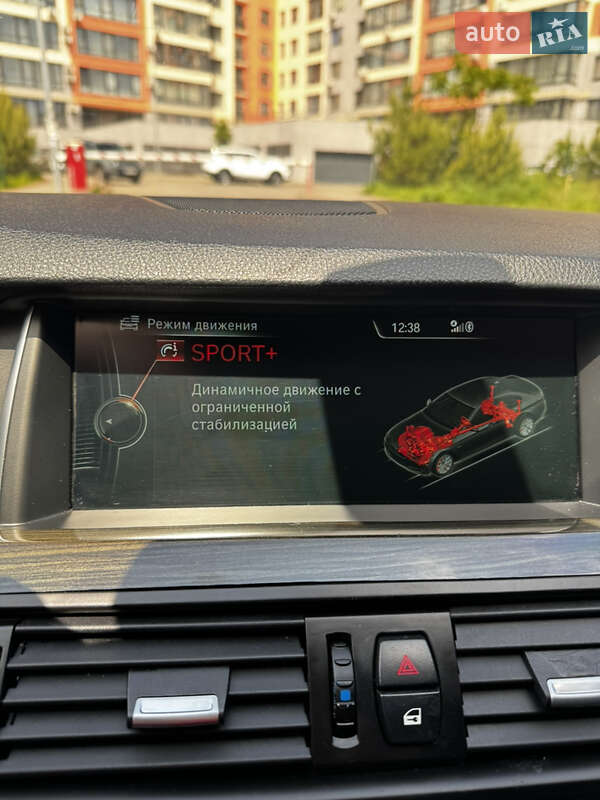 Седан BMW 5 Series 2015 в Львові