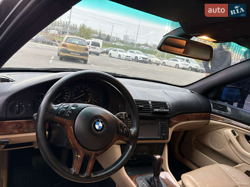 Седан BMW 5 Series 2001 в Киеве