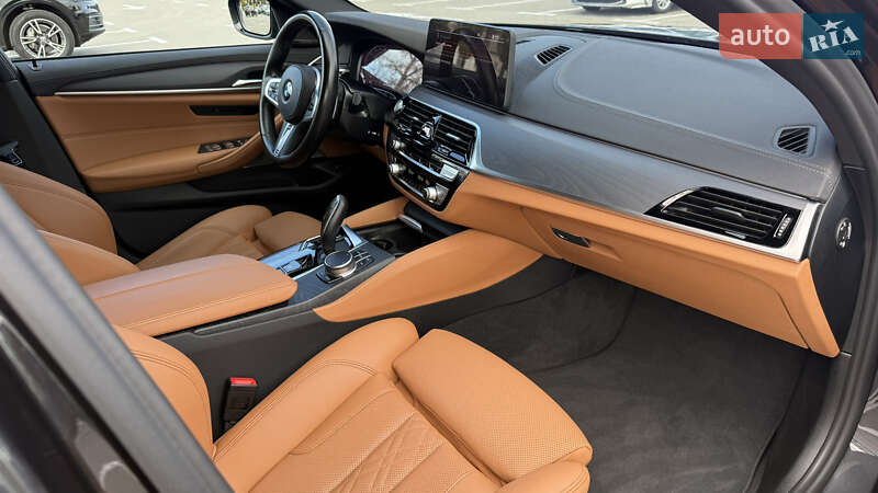 Седан BMW 5 Series 2021 в Києві