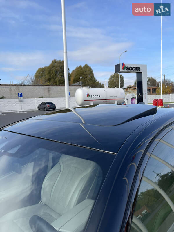 Седан BMW 5 Series 2018 в Днепре