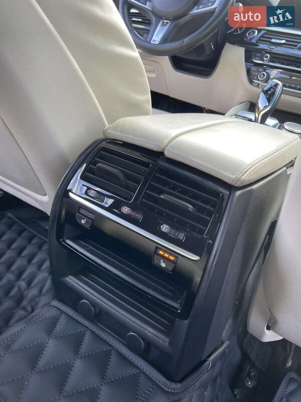 Седан BMW 5 Series 2018 в Днепре