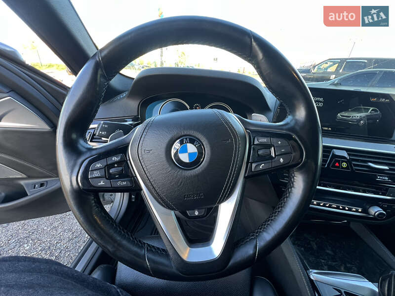 Седан BMW 5 Series 2017 в Киеве фото 16 Седан BMW 5 Series 2017 в Киеве