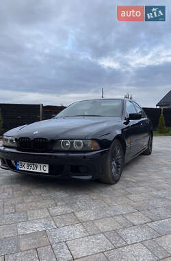 Седан BMW 5 Series 2002 в  Седан BMW 5 Series 2002 в