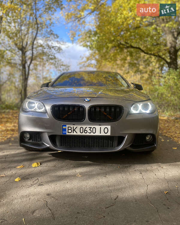 Седан BMW 5 Series 2010 в Корце фото Седан BMW 5 Series 2010 в Корце