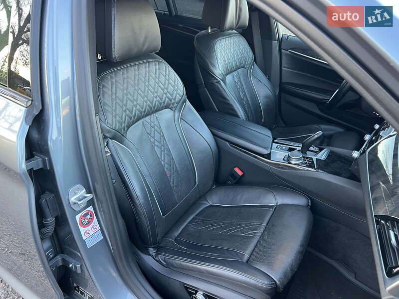 Седан BMW 5 Series 2017 в Киеве фото 46 Седан BMW 5 Series 2017 в Киеве