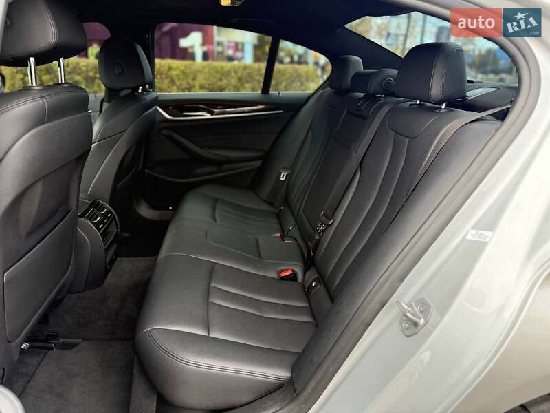 Седан BMW 5 Series 2018 в Києві фото 10 Седан BMW 5 Series 2018 в Києві