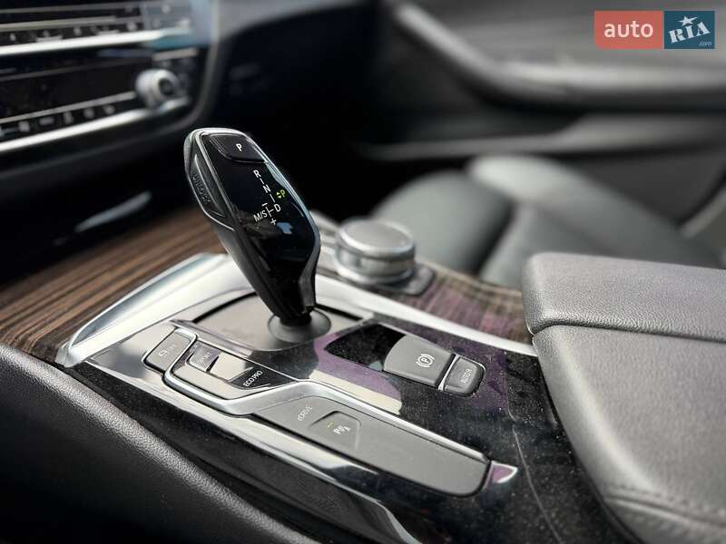Седан BMW 5 Series 2018 в Києві фото 21 Седан BMW 5 Series 2018 в Києві