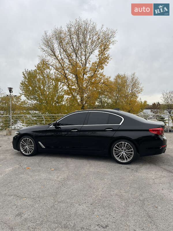 Седан BMW 5 Series 2018 в Днепре