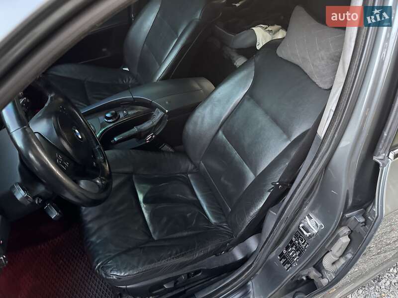 Седан BMW 5 Series 2004 в Славуте