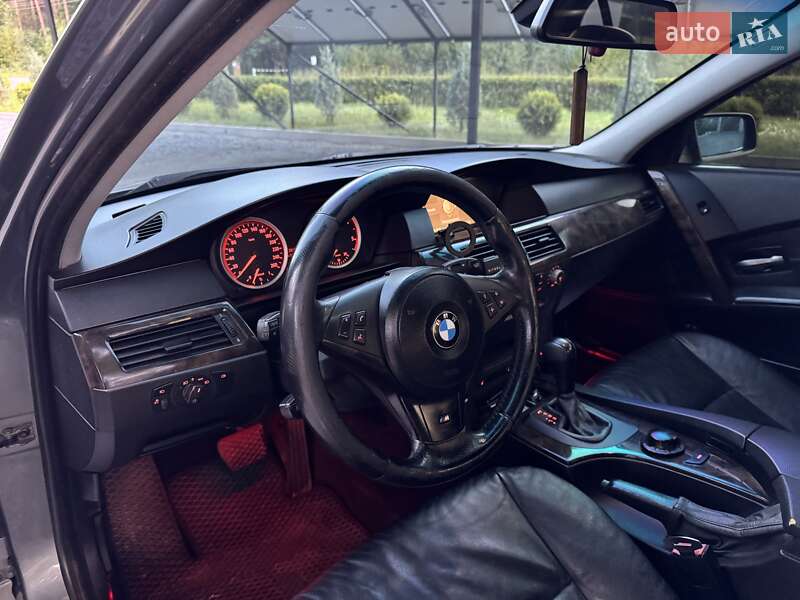 Седан BMW 5 Series 2004 в Славуте