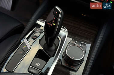 Седан BMW 5 Series 2018 в 