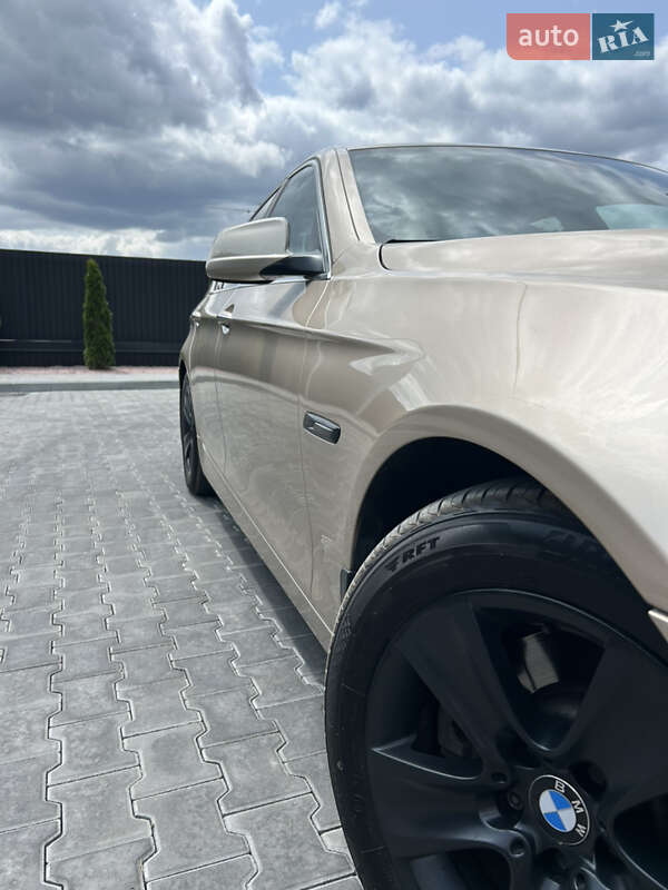 Седан BMW 5 Series 2013 в Дніпрі