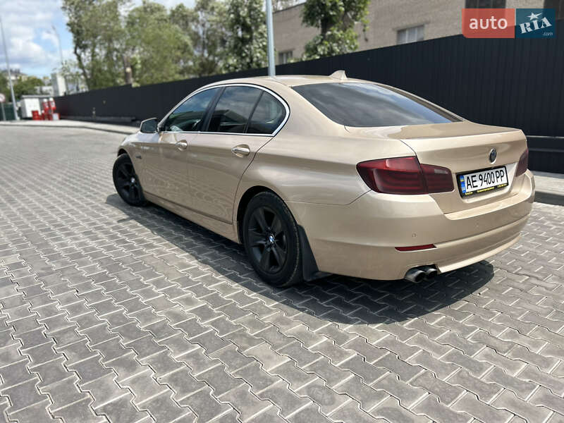 Седан BMW 5 Series 2013 в Дніпрі