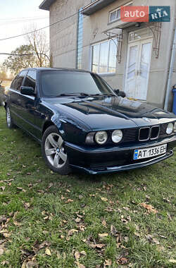 Седан BMW 5 Series 1994 в Снятині