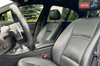 Седан BMW 5 Series 2014 в  фото 9 Седан BMW 5 Series 2014 в