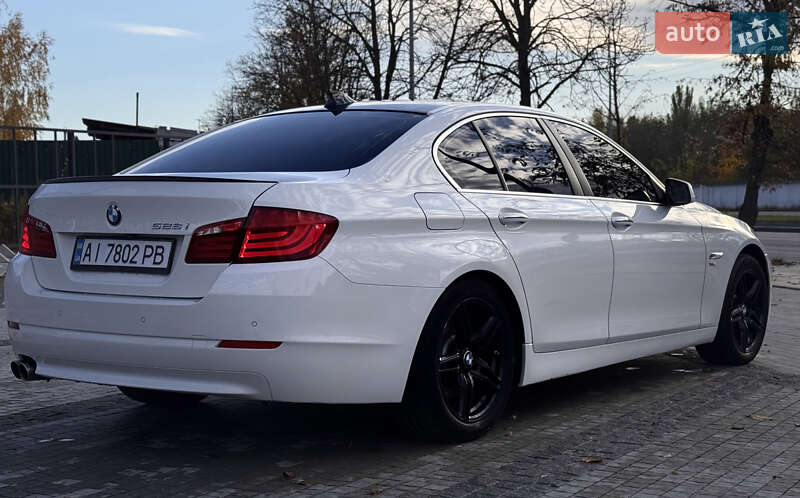 BMW 5 Series 2011 BMW 5 Series 2011