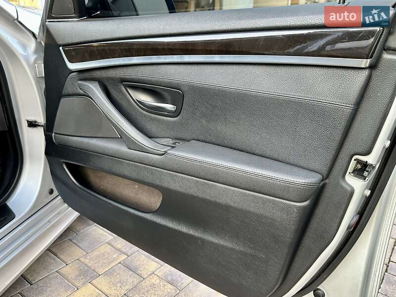 Седан BMW 5 Series 2012 в Виннице фото 34 Седан BMW 5 Series 2012 в Виннице