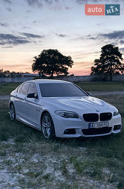 Седан BMW 5 Series 2012 в Березане