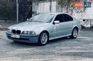 Седан BMW 5 Series 2000 в Киеве