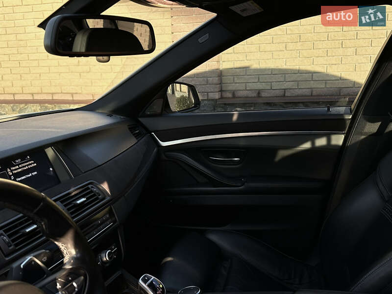 Седан BMW 5 Series 2014 в Кропивницком
