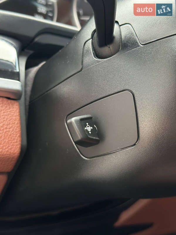 Седан BMW 5 Series 2013 в Ужгороді