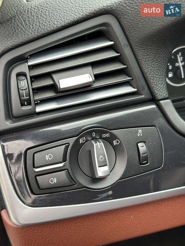 Седан BMW 5 Series 2013 в Ужгороді