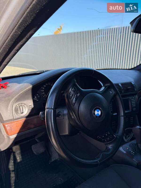 Седан BMW 5 Series 2002 в Летичіві