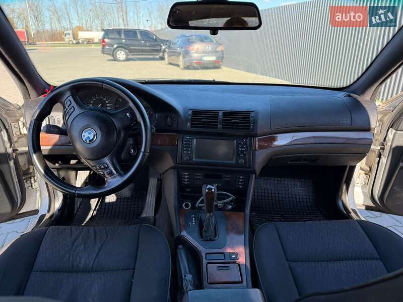 Седан BMW 5 Series 2002 в Летичіві