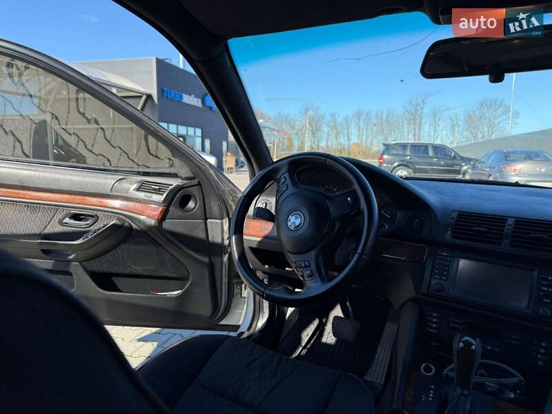 Седан BMW 5 Series 2002 в Летичіві