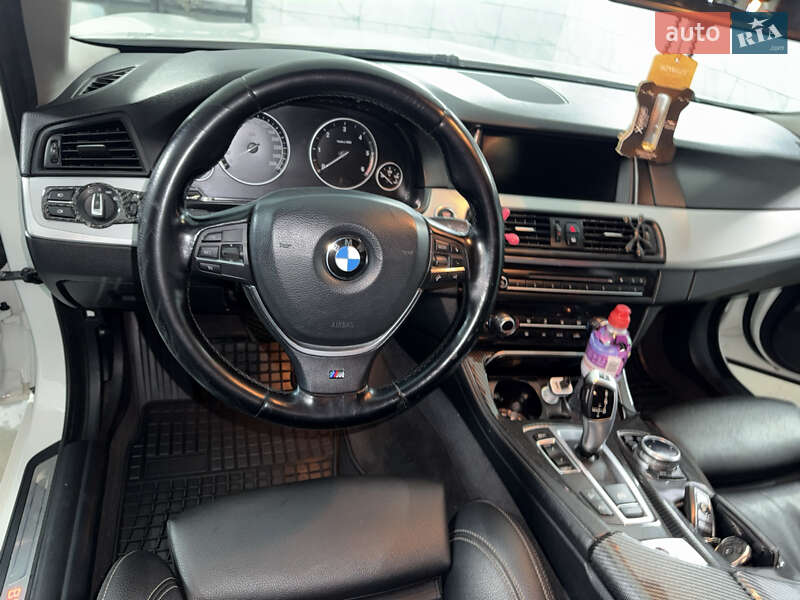 Універсал BMW 5 Series 2014 в Чернівцях фото 13 Універсал BMW 5 Series 2014 в Чернівцях