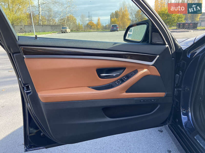 Седан BMW 5 Series 2014 в Чернигове