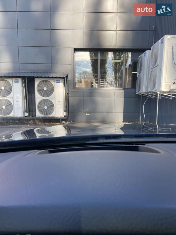 Седан BMW 5 Series 2014 в Чернигове