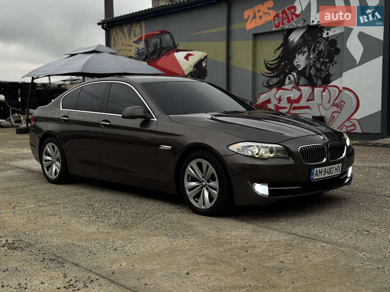 BMW 5 Series 2012 BMW 5 Series 2012