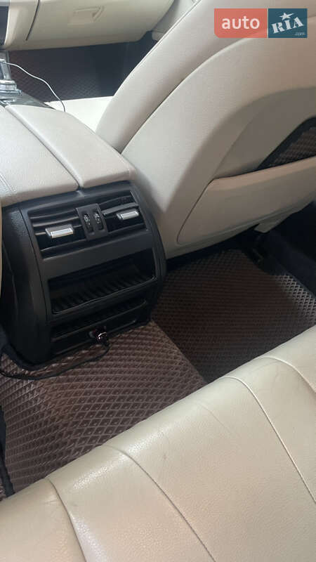 Седан BMW 5 Series 2010 в Киеве фото 22 Седан BMW 5 Series 2010 в Киеве