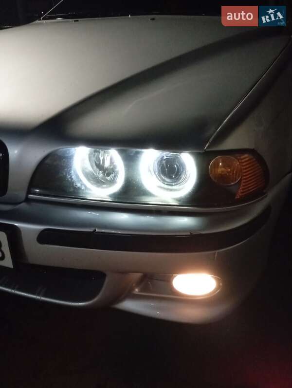 Седан BMW 5 Series 2000 в Виннице